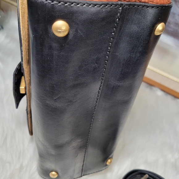 Fendi Silvana - Picture 3 of 6